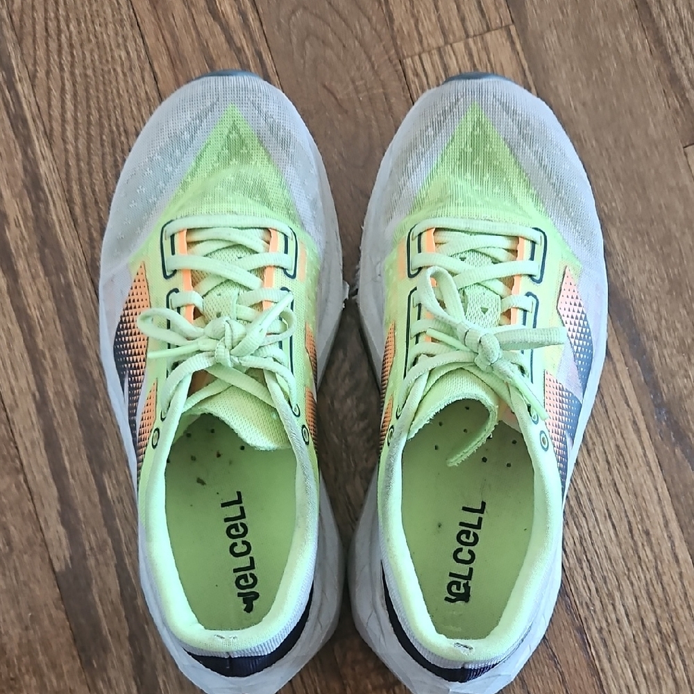 New Balance FuelCell Rebel V4 (Women's Size 8)